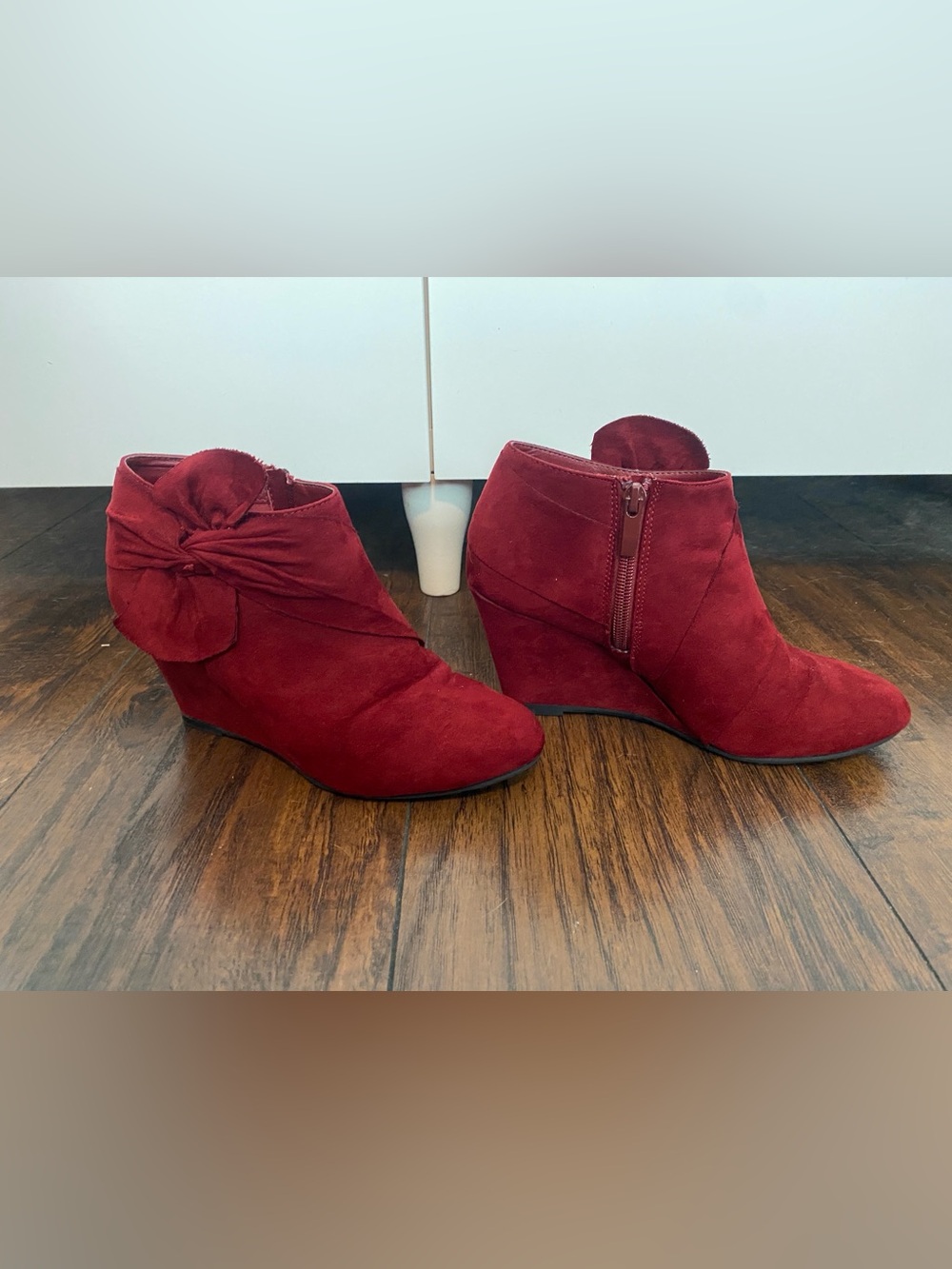 CL by Chinese Laundry Red Faux Suede Wedge Ankle Boots 6.5